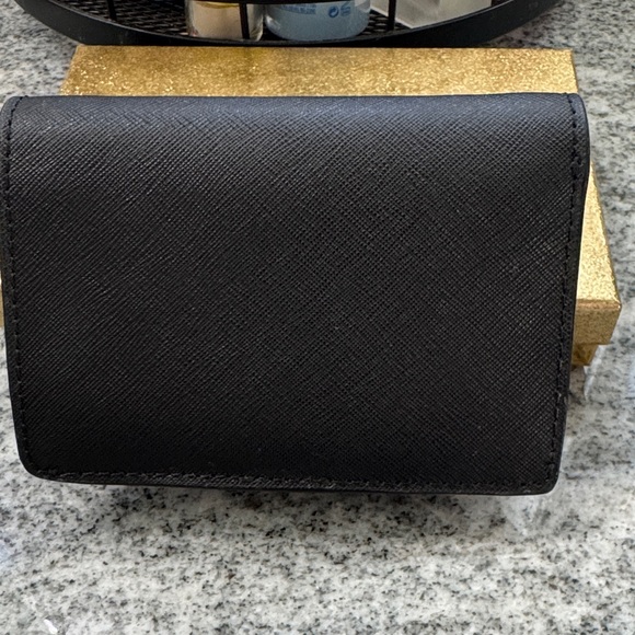 Michael Kors wallet - Picture 3 of 6